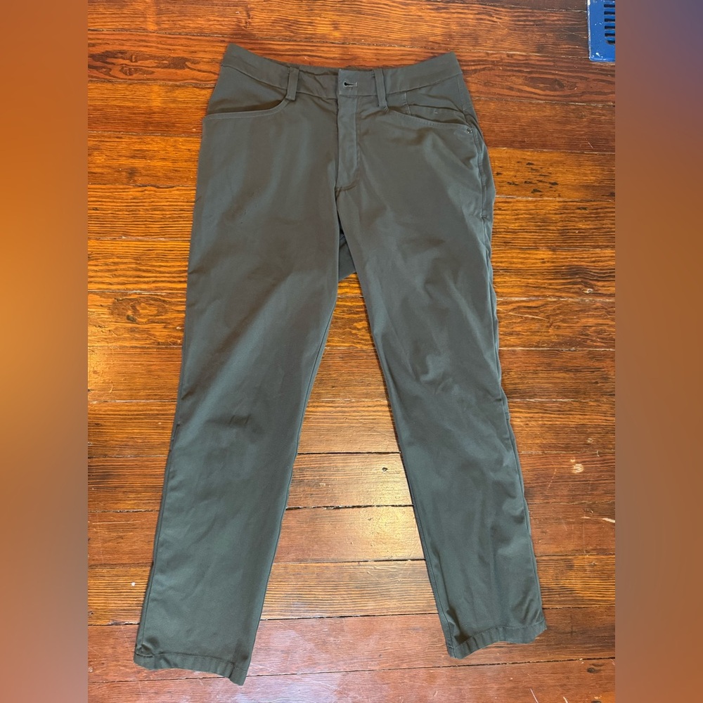 Men's lululemon Olive Green Pants